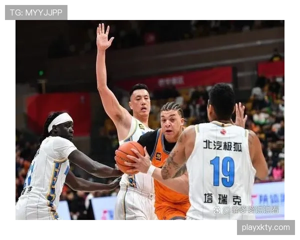 篮球比赛结束时，如果出现比分相同的情况应该如何判定结果？